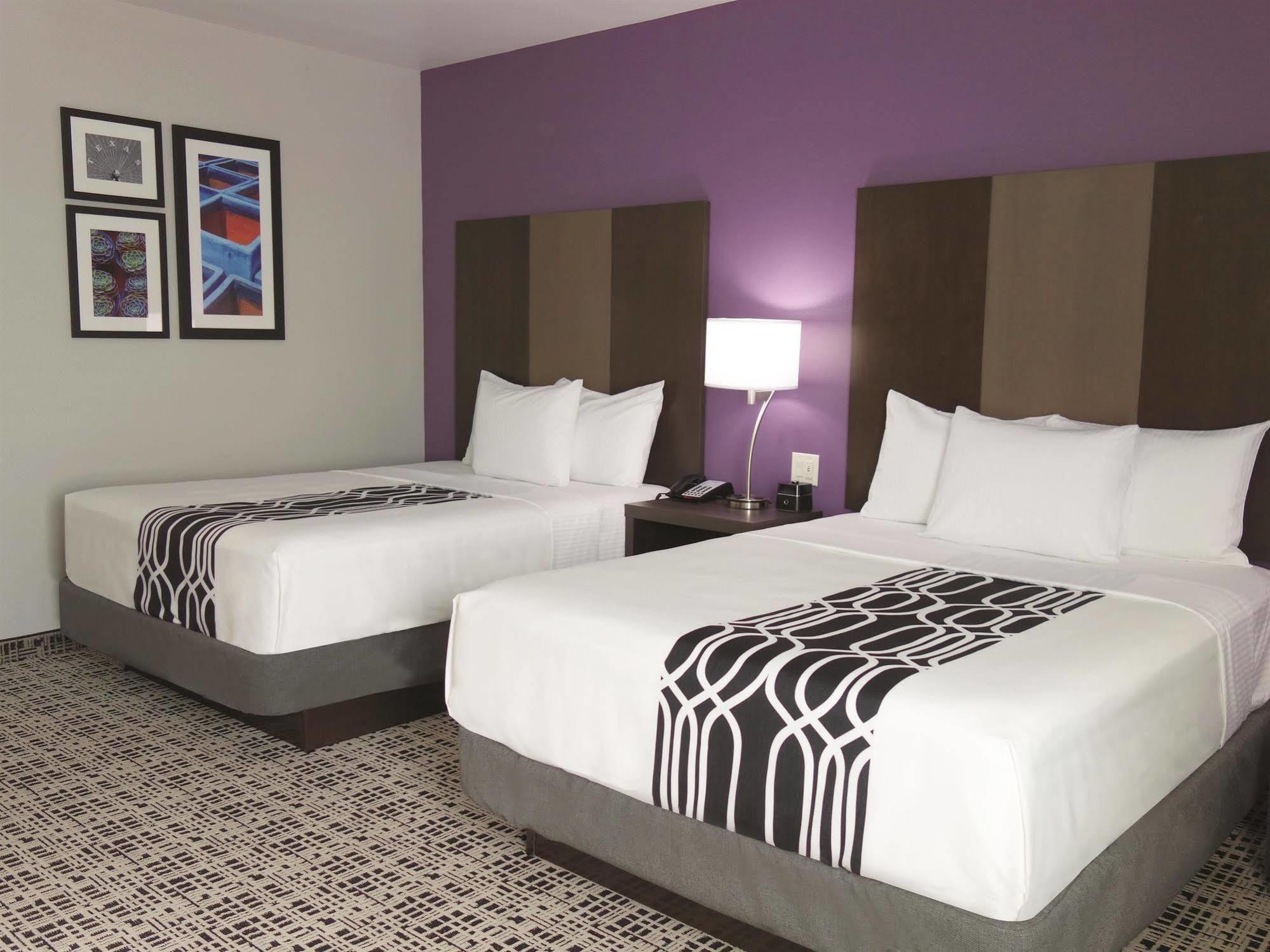 La Quinta By Wyndham South Hotel